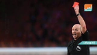 إنفوجراف.. مايك دين يتم مئوية البطاقات الحمراء في البريمييرليج