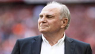 رئيس بايرن: لا نستحق التتويج بالبوندسليجا إذا لم نهزم دورتموند