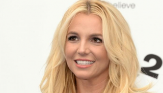 بريتني سبيرز تخضع لفحوصات طبية بعض أزمة مرض والدها