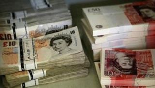 تراجع الجنيه الإسترليني أمام الدولار