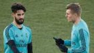 تقرير.. كيف يجدد الريال دماءه دون اختراق لوائح اللعب المالي النظيف؟