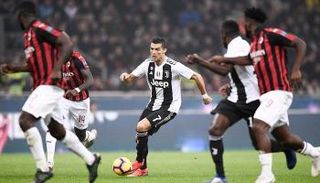 من لقاء يوفنتوس وميلان في الدور الأول