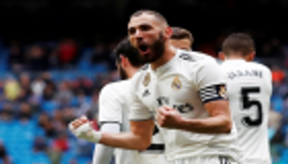 بنزيمة يقود انتفاضة الريال أمام إيبار بالدوري الإسباني