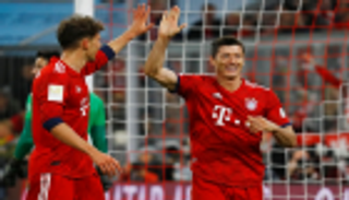 بايرن يكتسح دورتموند ويستعيد صدارة الدوري الألماني