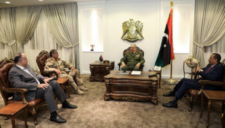 اجتماع المشير خليفة حفتر بمقر القيادة العامة 