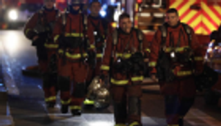 بالصور.. حفل شواء وراء اشتعال 27 شقة في باريس