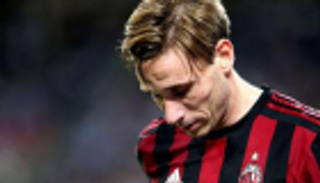 عرض صيني يؤجل مفاوضات ميلان لتجديد عقد نجمه