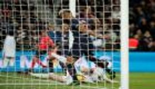 لاعب سان جيرمان يعلق على فرصته التاريخية المهدرة