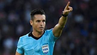 الحكم الإسباني كارلوس ديل سيرو