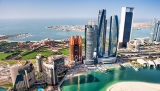 أبوظبي عاصمة دولة الإمارات العربية المتحدة