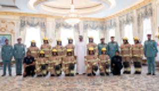 محمد بن زايد يستقبل الدفعة الأولى من الإطفائيات الإماراتيات