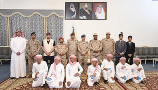 الأطفال أثناء وجودهم لدى التحالف العربي 