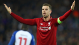 قائد ليفربول سعيد بمركزه الجديد