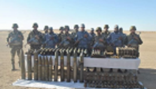 الجيش الجزائري يضبط ترسانة أسلحة على الحدود مع مالي