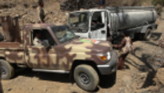 الجيش اليمني يضبط شحنة أسلحة قبل وصولها للحوثيين في تعز 