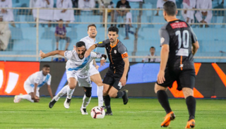 من مباراة الشباب والباطن