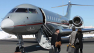 شركة طيران مقرها دبي تستحوذ على "أوبر" لحجز الطائرات الخاصة