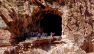 إيران.. الموسم السياحي السنوي يغرق في السيول العارمة