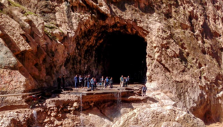 أحد المواقع السياحية في إيران - أرشيفية