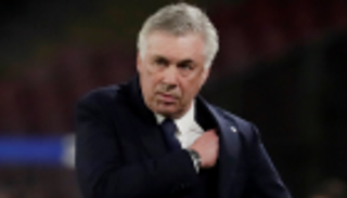 أنشيلوتي يثق في تأهل نابولي لنصف نهائي الدوري الأوروبي