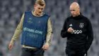 مدرب أياكس يكشف عن وجهتين محتملتين لدي ليخت