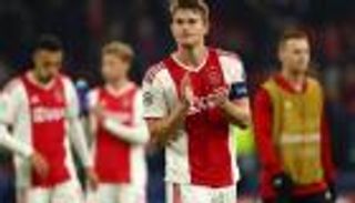 لاعب بالدوري الهولندي يفشي سر دي ليخت