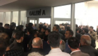 أنصار أردوغان يقتحمون إحدى نقاط فرز الأصوات بإسطنبول ويهددون القضاة