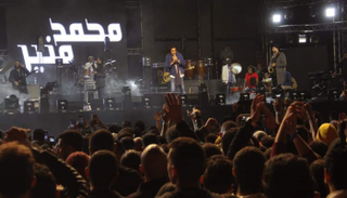 الحفل شهد تفاعلا كبيرا بين الجمهور ومنير