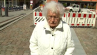 حوض سباحة يدفع معمرة ألمانية لخوض انتخابات محلية