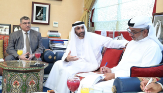 جانب من المؤتمر الصحفي لجمعية الإحسان الخيرية في عجمان