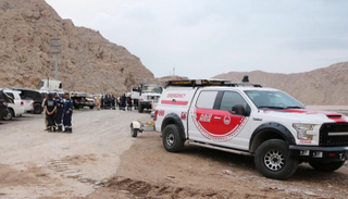 فريق الطوارئ في رأس الخيمة يستعدّ لإنقاذ العالقين بالجبال