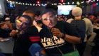 أقنعة أبطال "صراع العروش" تغزو احتفالات متابعيه بالموسم الأخير