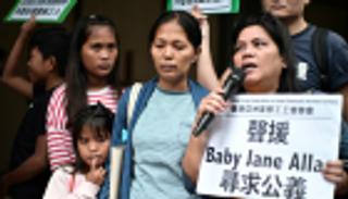 طردوها من العمل لإصابتها بالسرطان.. فجمعت 110 آلاف دولار