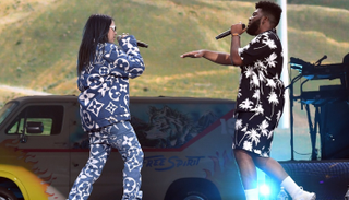 الفنان الكولومبي جي بالفين المعروف في أوساط موسيقى الريجي تون