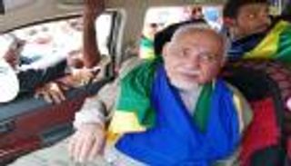 معارض سوداني بارز يصل الخرطوم من منفاه بلندن ويتوجه لساحة الاعتصام