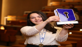 لبنى ناصر بطلة لبنان في تحدي القراءة العربي