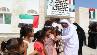 وفد "الأمومة والطفولة" الإماراتي يزور مستشفى الشيخ خليفة بأرخبيل سقطرى