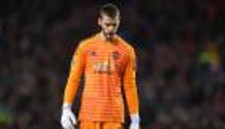 ماذا قال دي خيا لزملائه عقب خطئه أمام برشلونة؟