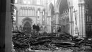 كاتدرائية نوتردام تنضم لمعالم أثرية شهيرة دمرتها الحرائق