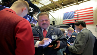 ارتفاع الأسهم الأمريكية- رويترز