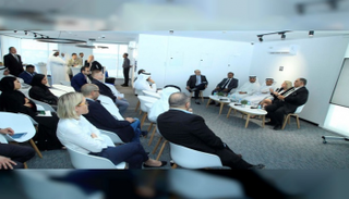 ملتقى مستقبل الصناعات الذكية في الشارقة