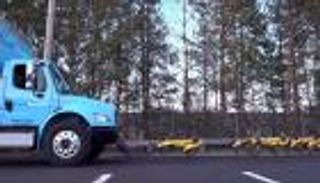 بالفيديو.. 10 كلاب روبوتية تجر شاحنة كبيرة لإثبات قوتها