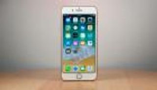 أبل تعمل على هاتف آيفون 8s