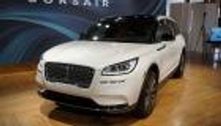 لينكولن تزيح الستار عن النسخة الأحدث من طراز "كورسير"