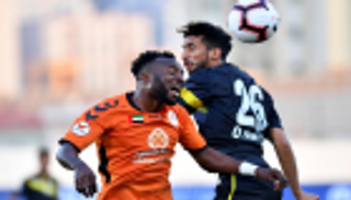 لاعب اتحاد كلباء سعيد بـ"نقطة البقاء" بدوري الخليج العربي