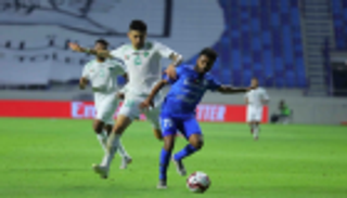 النصر يتخطى الإمارات بثلاثية ويتقدم في دوري الخليج العربي