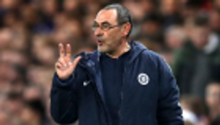 ساري يعرب عن حزنه لخروج نابولي من الدوري الأوروبي