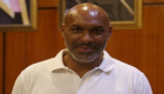 الاتفاق السعودي يتعاقد مع مدرب النصر السابق