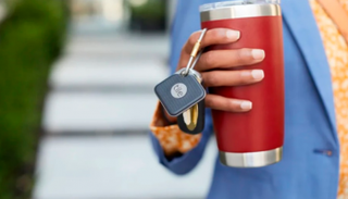 جهاز أبل الجديد شبيه في إمكانياته بـ"تايل"