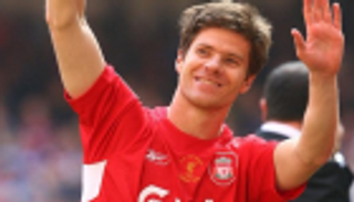 نجم ليفربول الأسبق يثق بعبور عقبة برشلونة